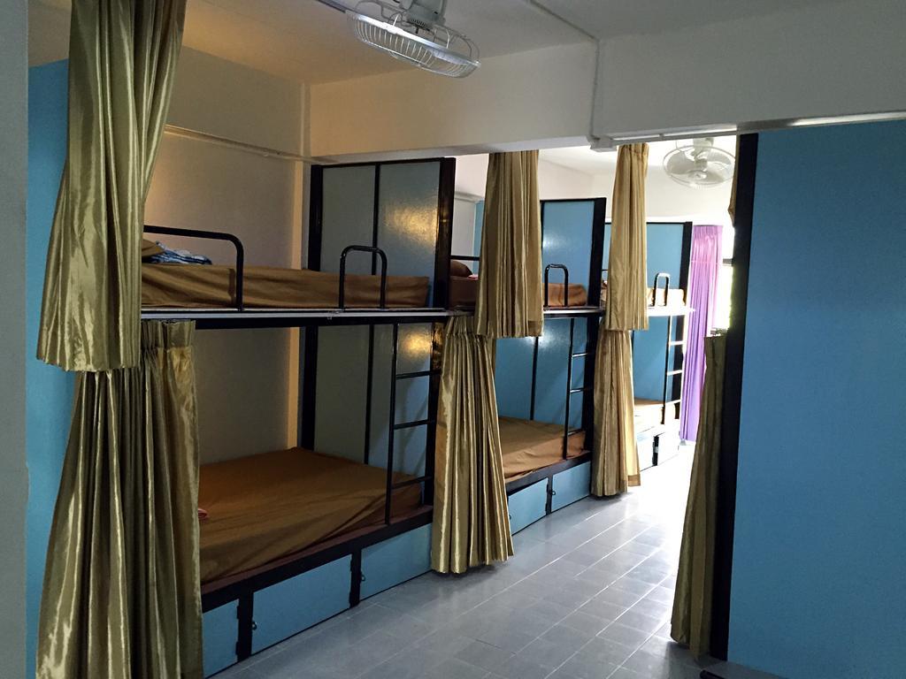 Zoe Hostel Τσιάνγκ Μάι Δωμάτιο φωτογραφία